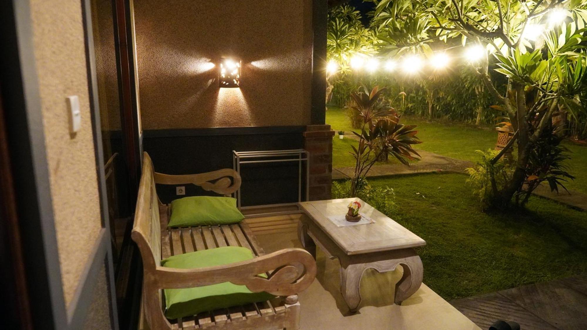Oma In Pemuteran Bali Appartement Buitenkant foto