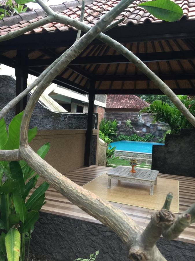 Oma In Pemuteran Bali Appartement Buitenkant foto